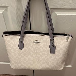 Coach purse and wallet